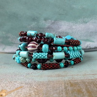20190930verdigris-garnet-bracelet-2.jpg