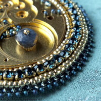 20171220riders-brooch-3.jpg