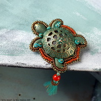 20200302-turtle-amulet-2.jpg
